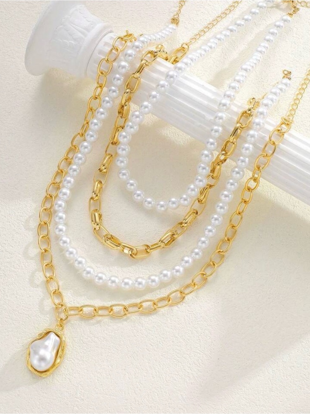 4pcs Women's Vintage Pearl Necklace Set, Imitation Pearl Beaded Pendant Necklace - Picture 9 of 9